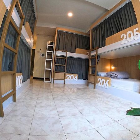 Kpop Hostel Karon Екстер'єр фото