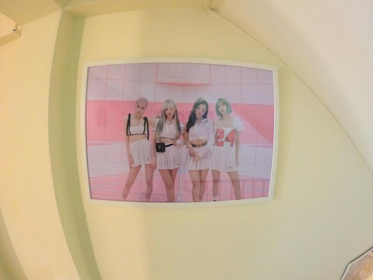 Kpop Hostel Karon Екстер'єр фото
