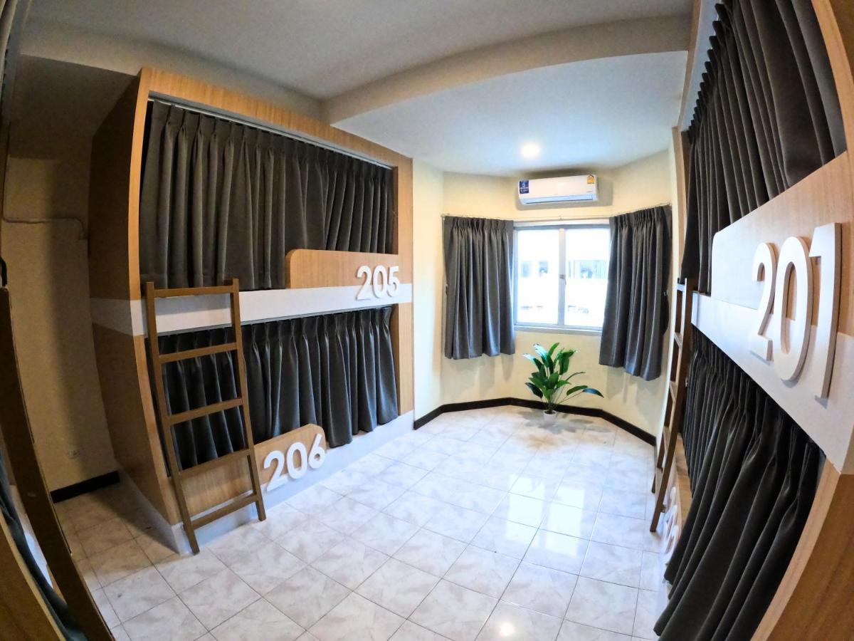 Kpop Hostel Karon Екстер'єр фото