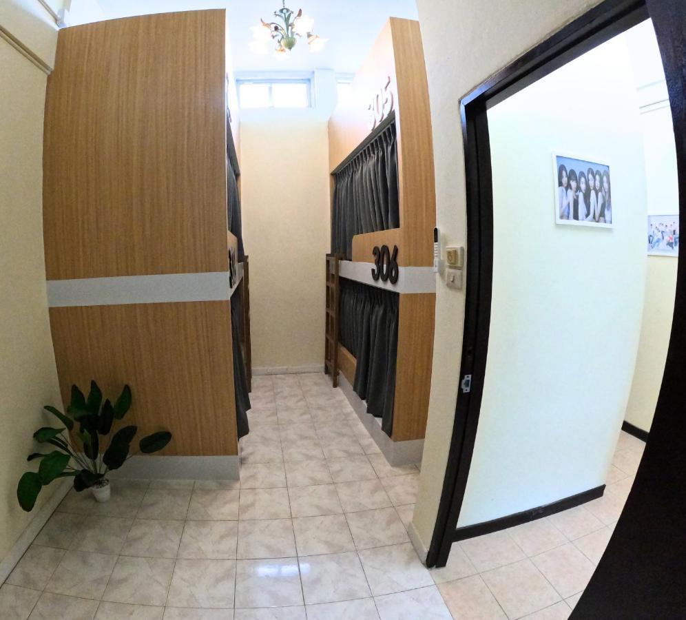 Kpop Hostel Karon Екстер'єр фото