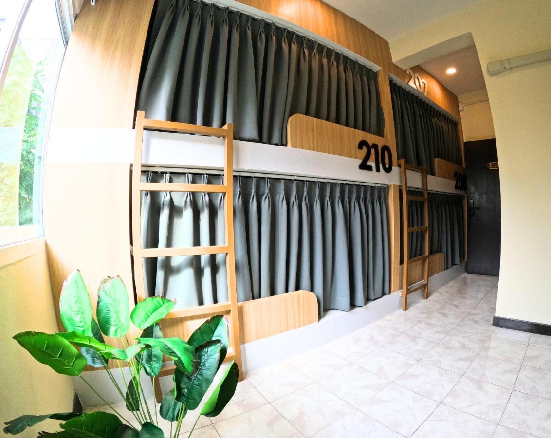 Kpop Hostel Karon Екстер'єр фото