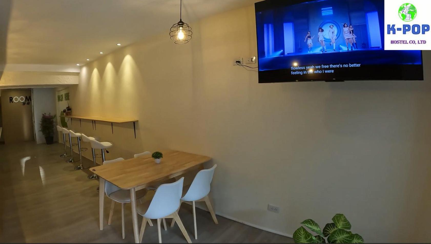 Kpop Hostel Karon Екстер'єр фото