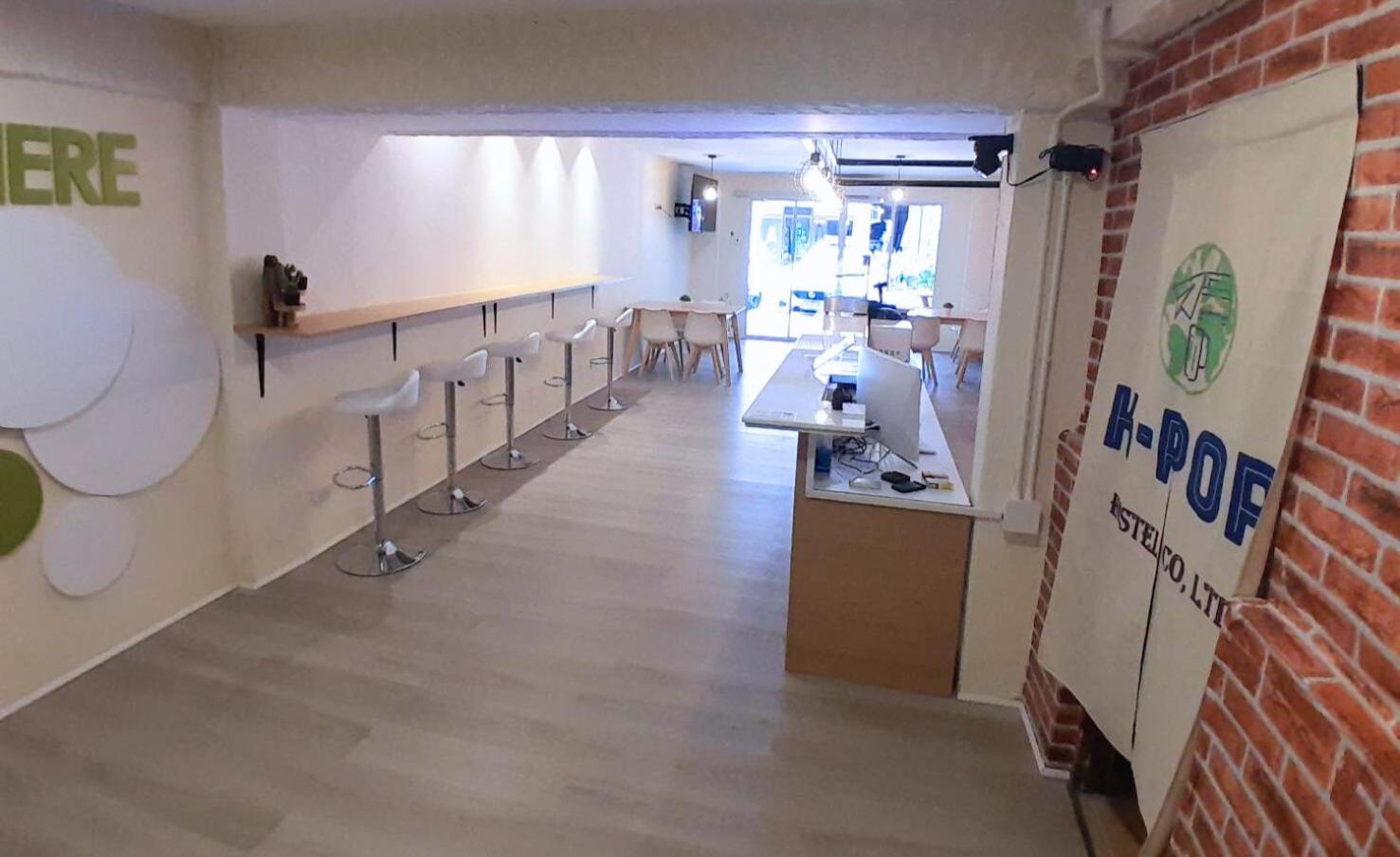 Kpop Hostel Karon Екстер'єр фото